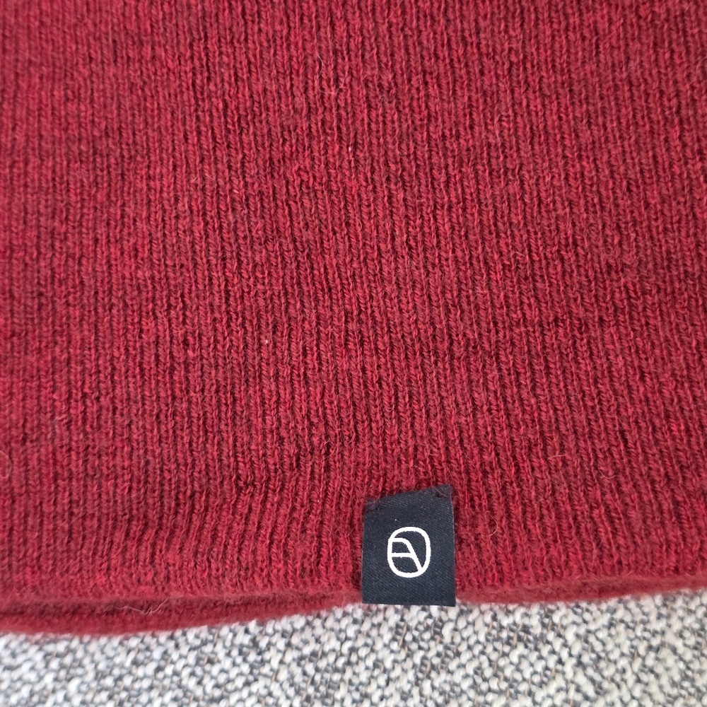 Away Red Cashmere Travel Beanie - OS - Picture 3 of 4